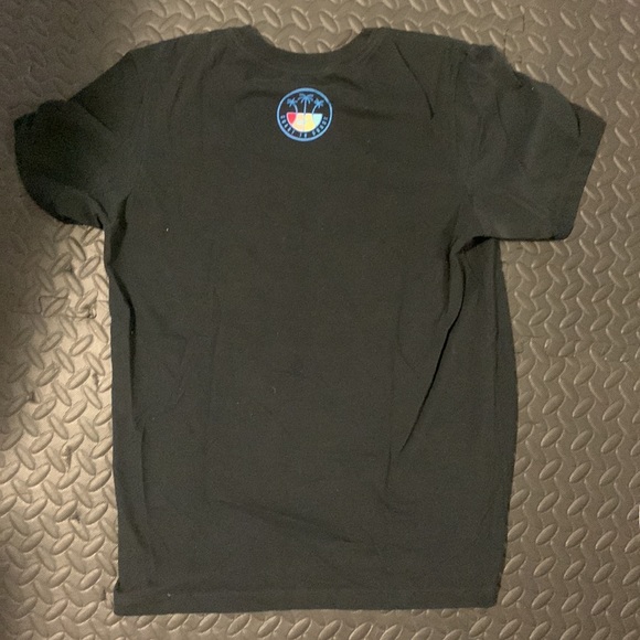 Nike Tee - Picture 2 of 3